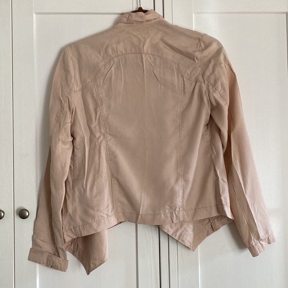 Express Jacket - Picture 2 of 3